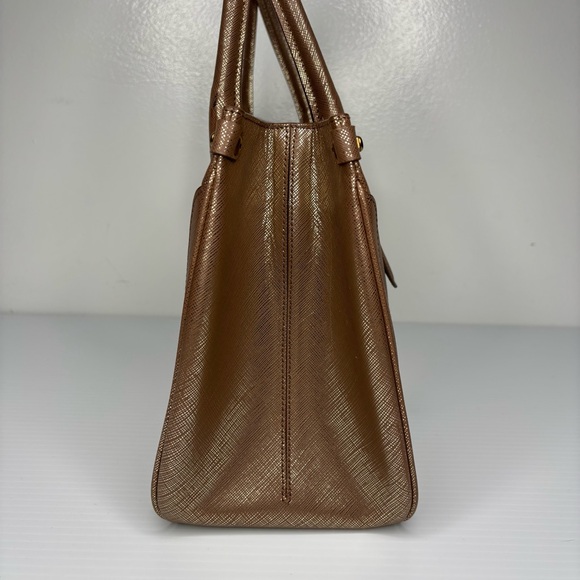 Salvatore Ferragamo Satchel - Picture 3 of 17